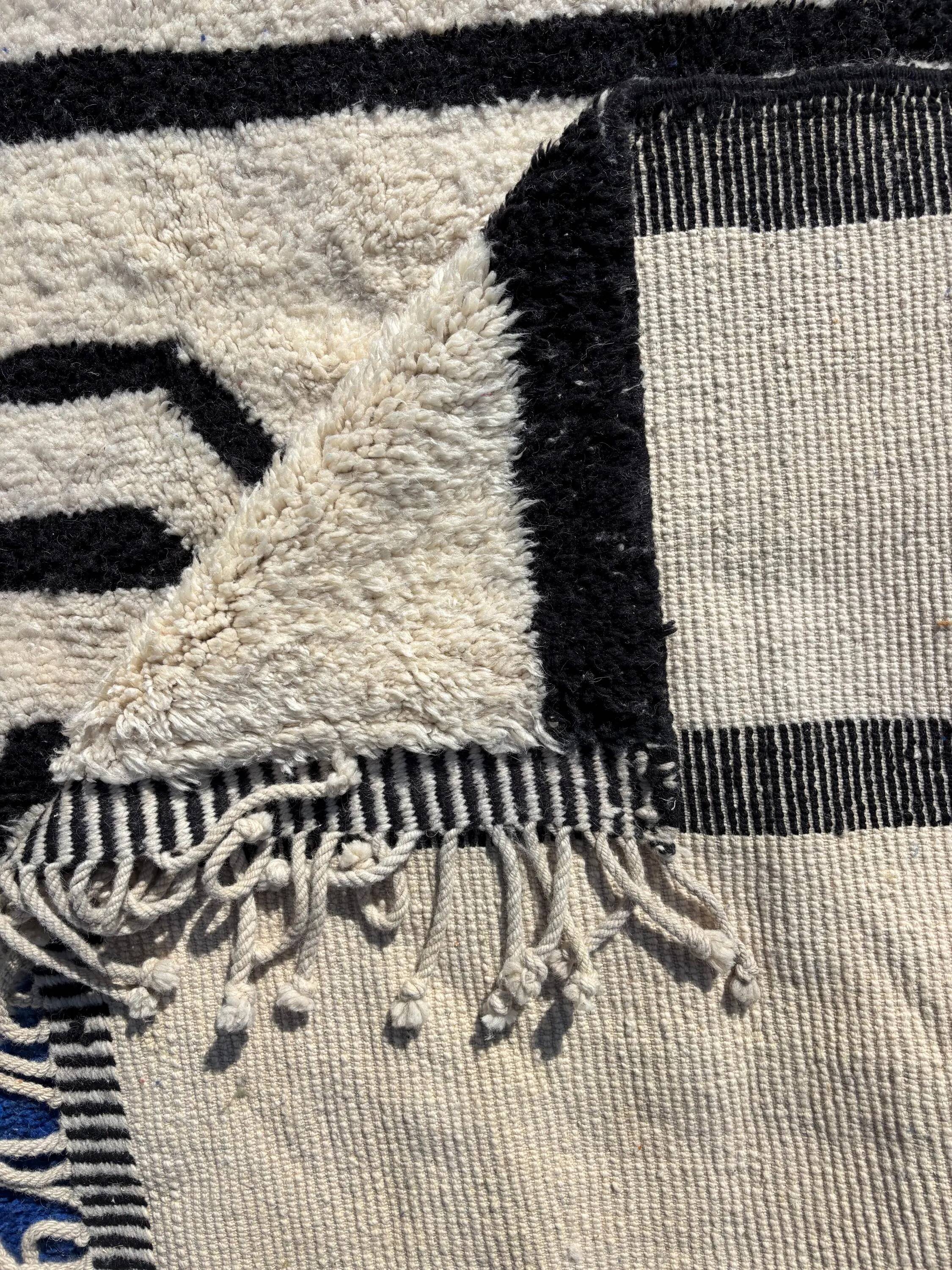 Authentic handmade Berber rug 2.5x1.5 m