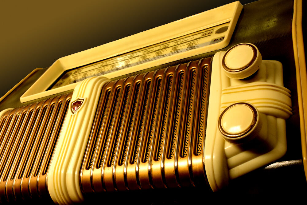 Radio TSF year 1951 Clarville M112