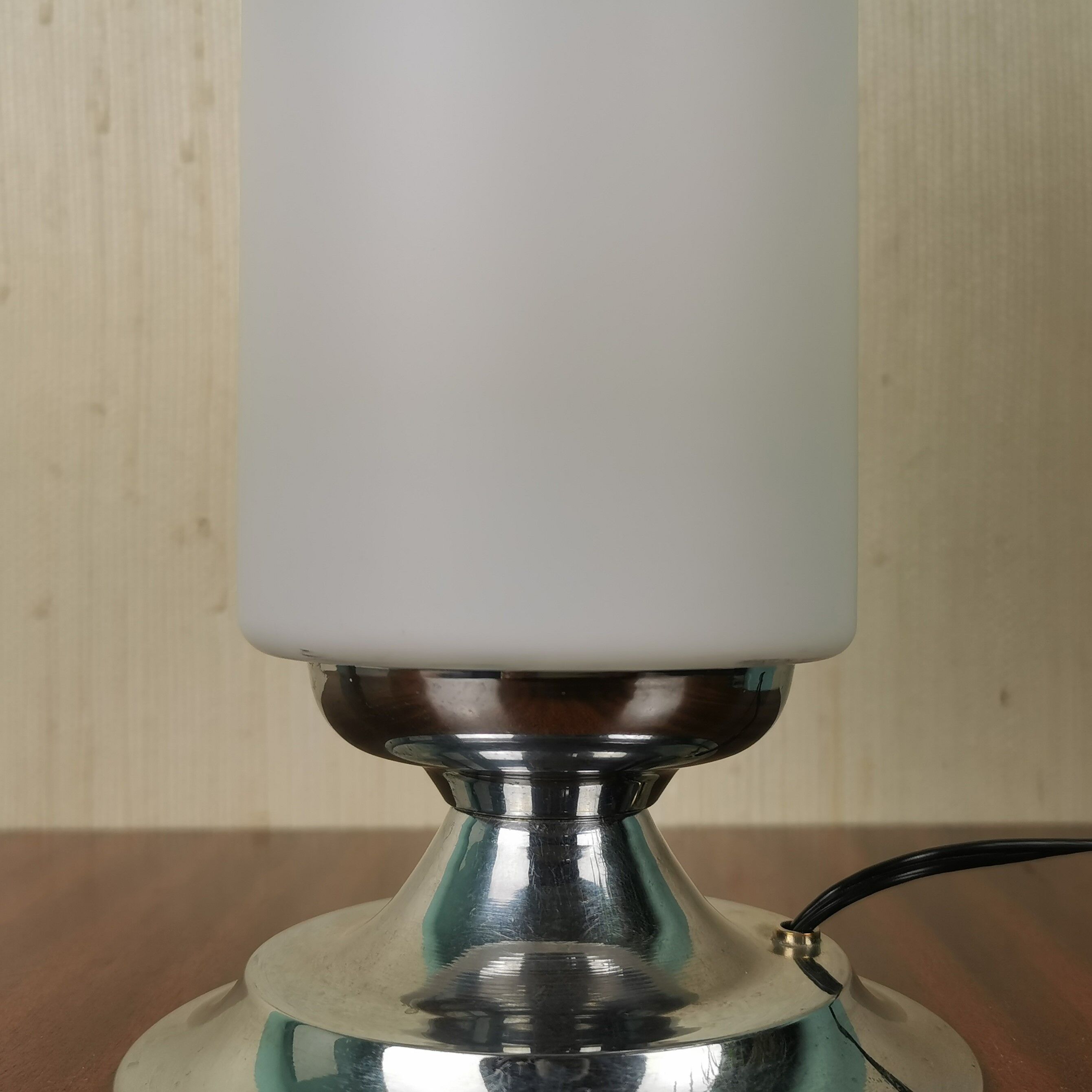 Chrome and opaline lamp