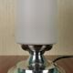 Lampe chrome et opaline