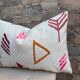 Handmade cushion cover in Berber wool: Moroccan Kilim cushion.