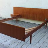 Teak bed