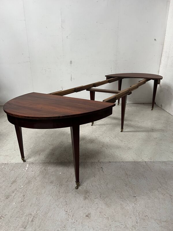 Table a bandeau de style Louis XVI a 6 pieds gaines XIX siècle