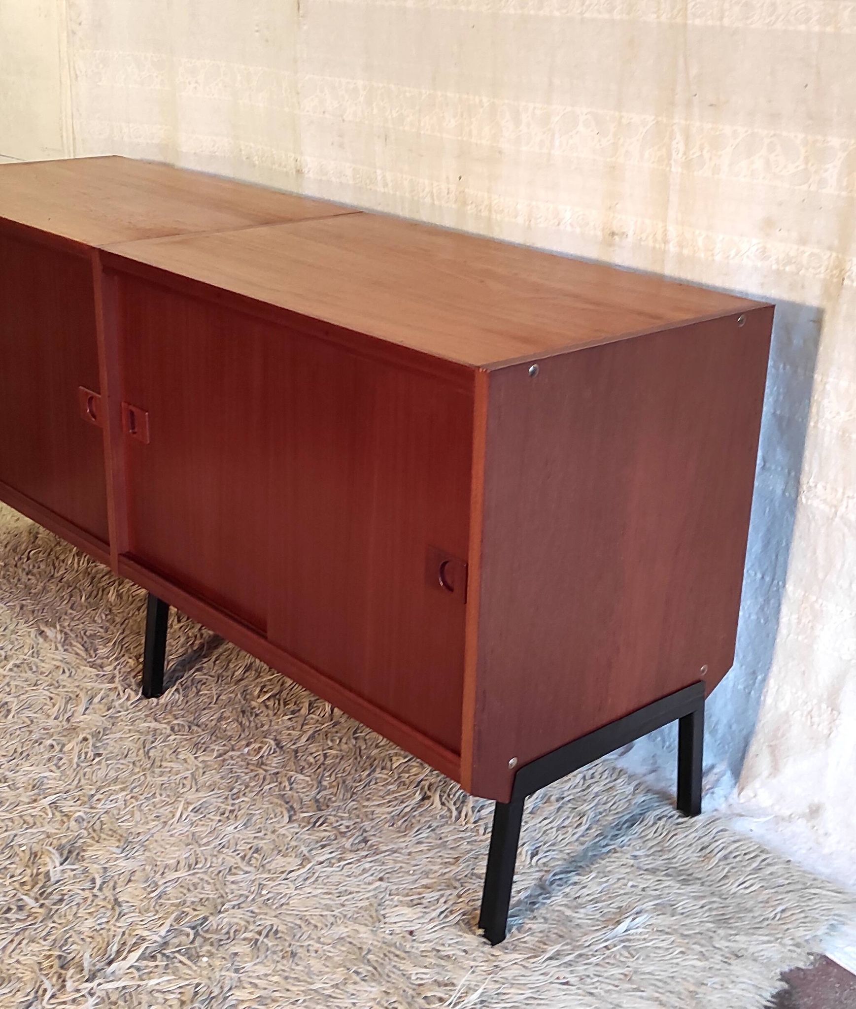 Modernist enfilade in teak by René-Jean Caillette for Charron - mid 20th century.