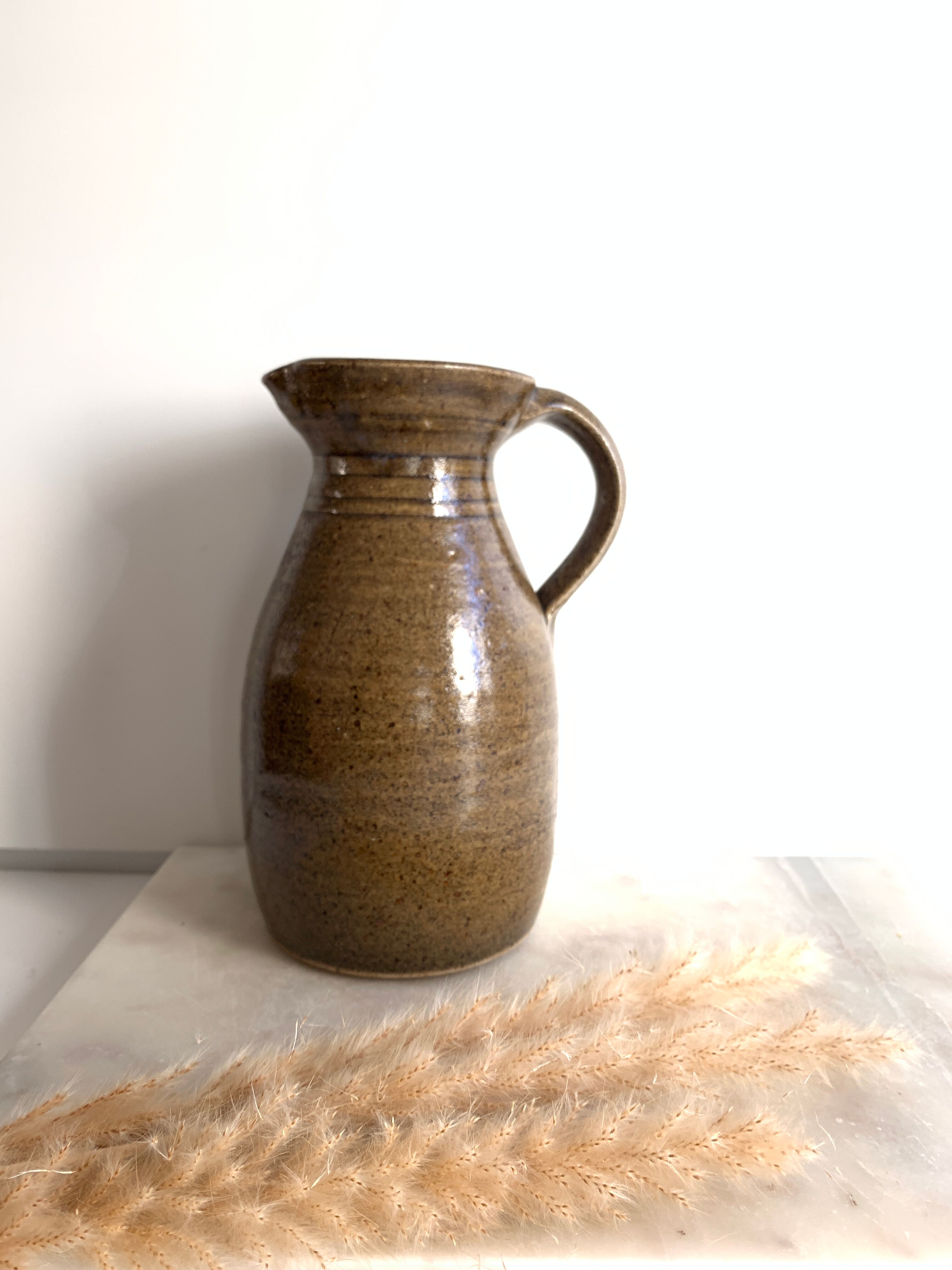 Sandstone pitcher Bois de Laud