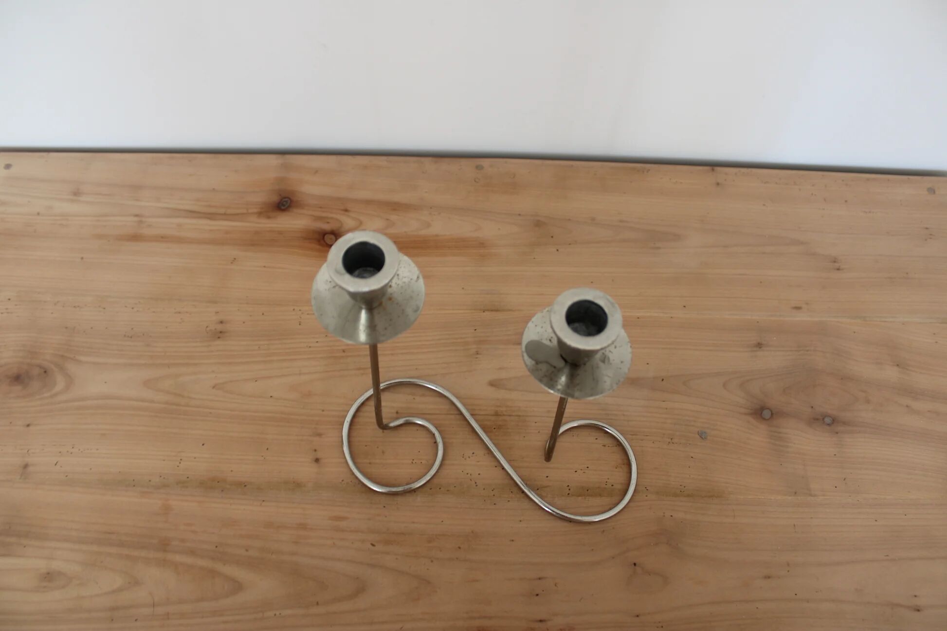 Vintage double candlestick in chrome metal – Spiral design