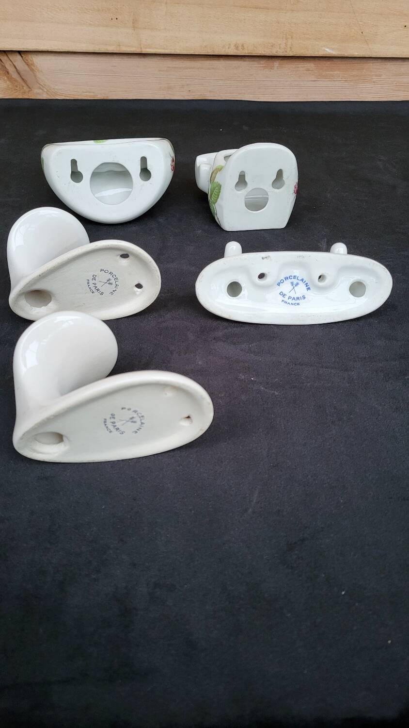 Wall mounted coat rack: Paris porcelain bathroom accessories