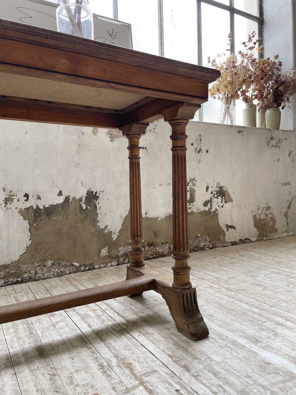 Set of two bistro tables in walnut and tiling from 1890.