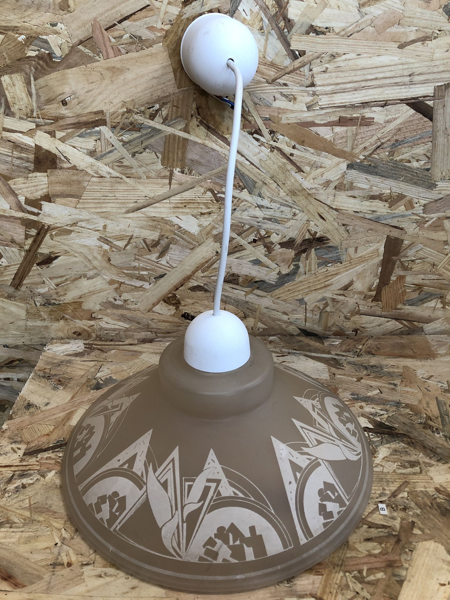 Ancienne paire suspension vianne verre moulé + décor + fil blanc vintage