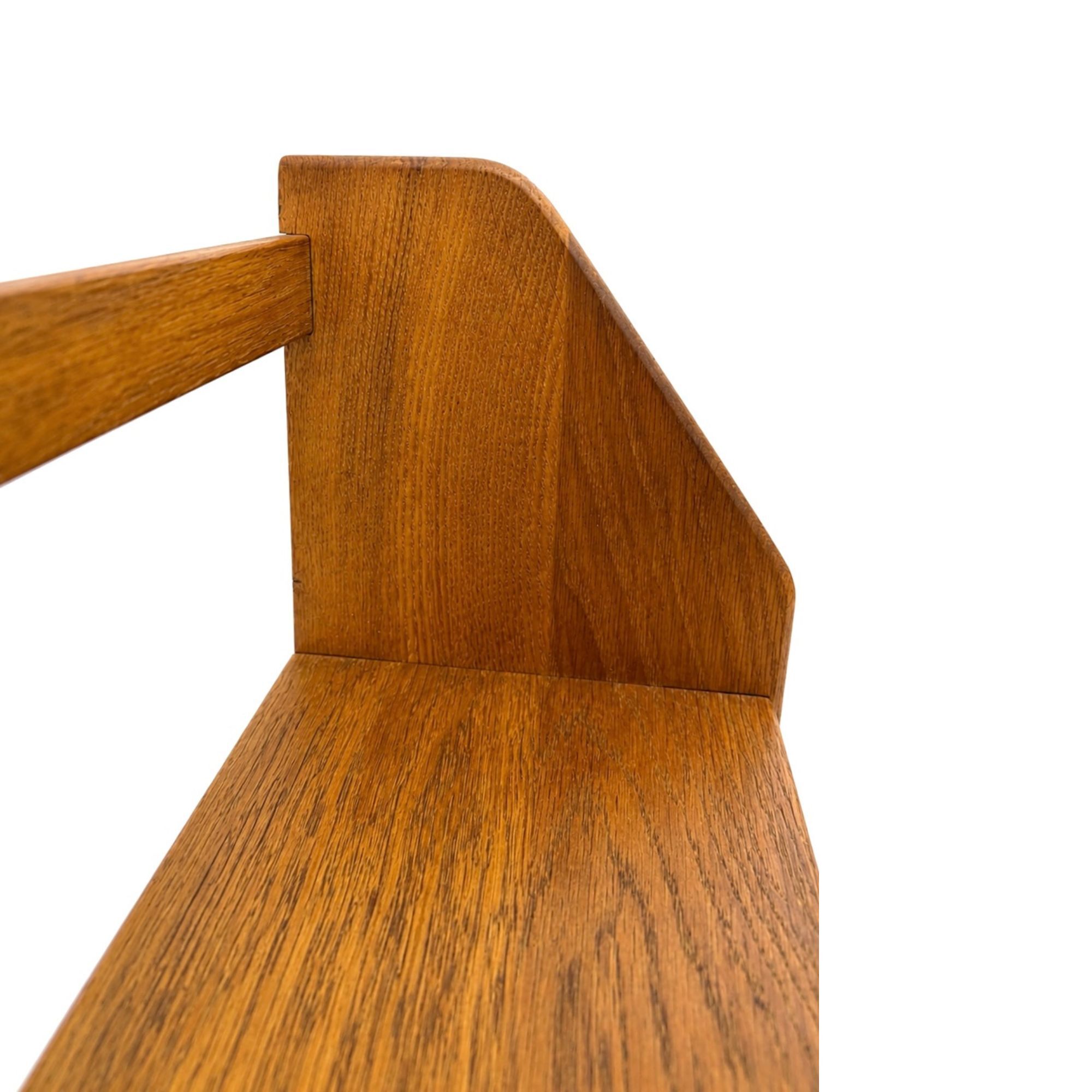 Oak shelf model RY21 by Hans J. Wegner