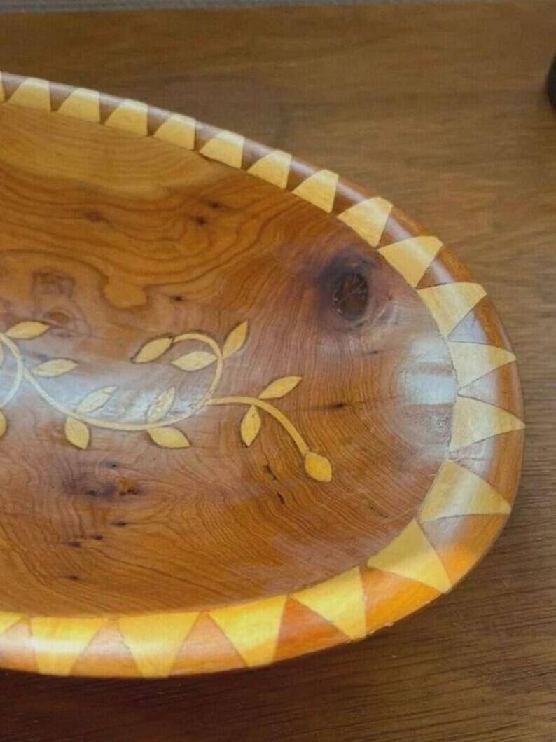 Handmade oriental fruit bowl in thuya wood - vintage marquetry