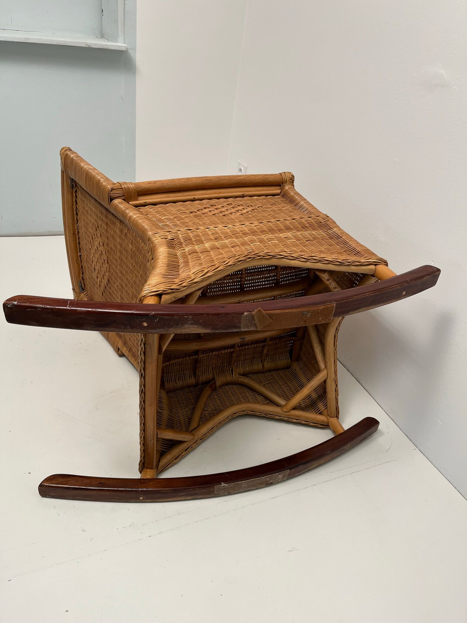 Rocking chair en rotin