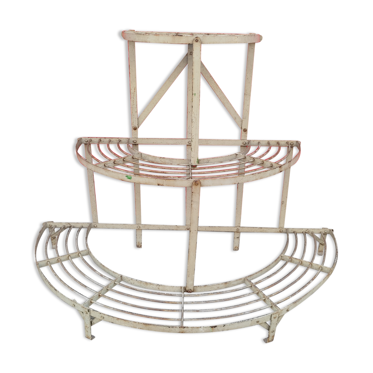 Half-moon plant holder