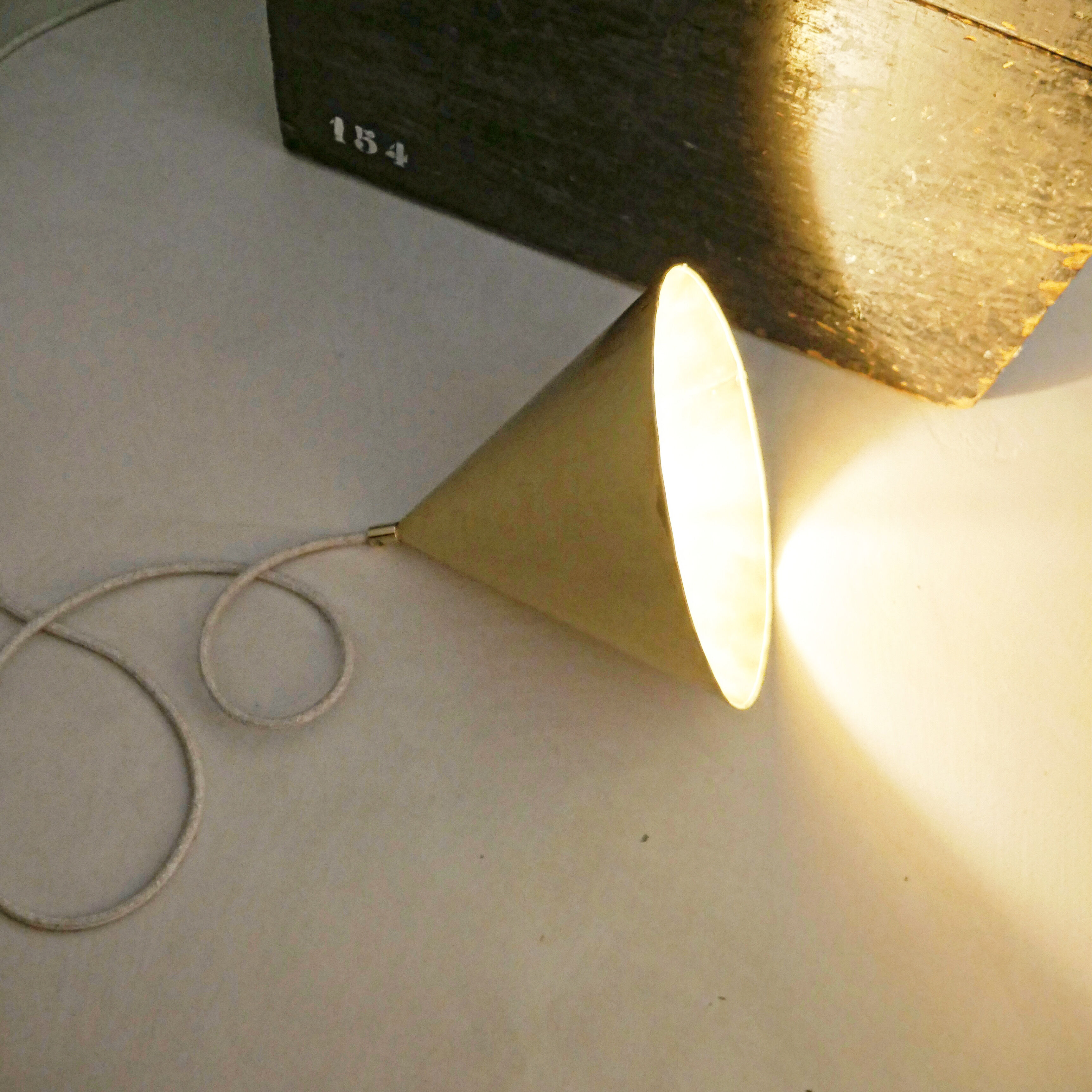Brass portable lamp