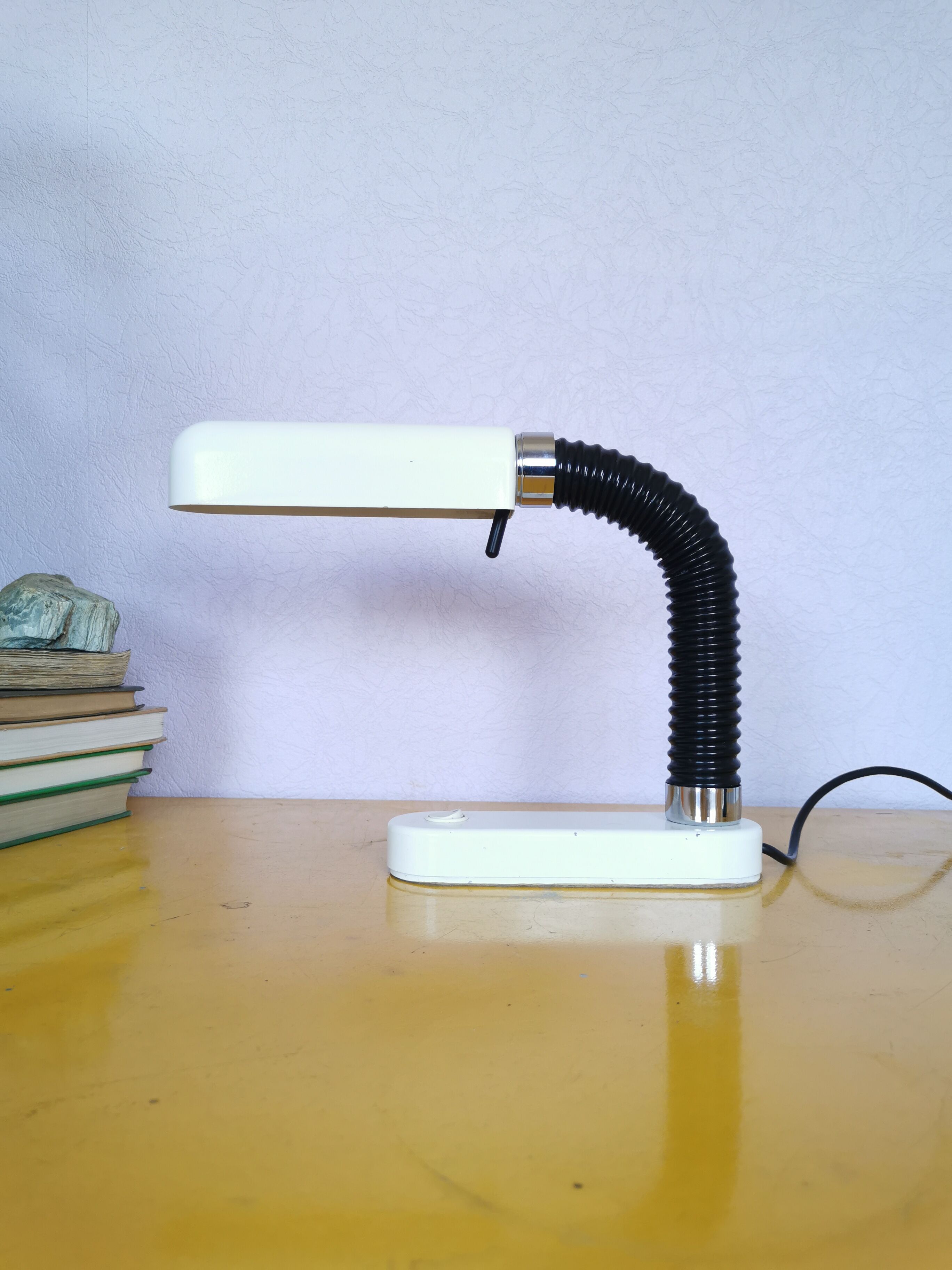 Flexible and adjustable lamp lacquered brass, 1970