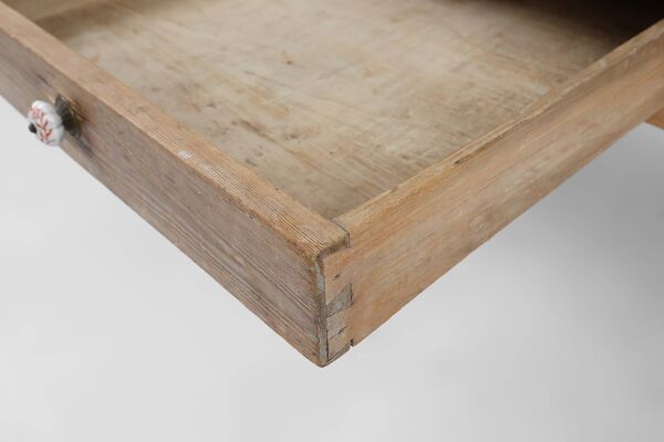 Table à manger rustique en pin français avec plateau en zinc, vers 1850