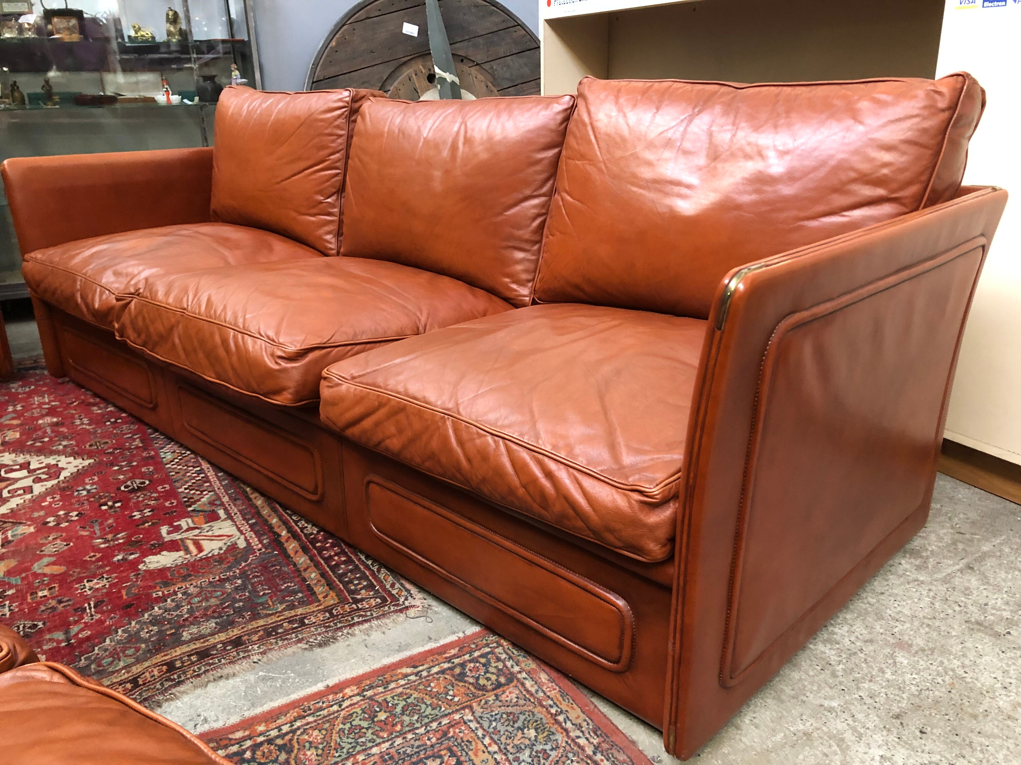 3-piece classic English leather lounge