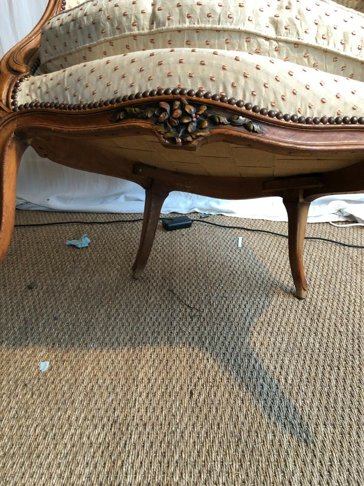 Louis XV-style shepherdess chair