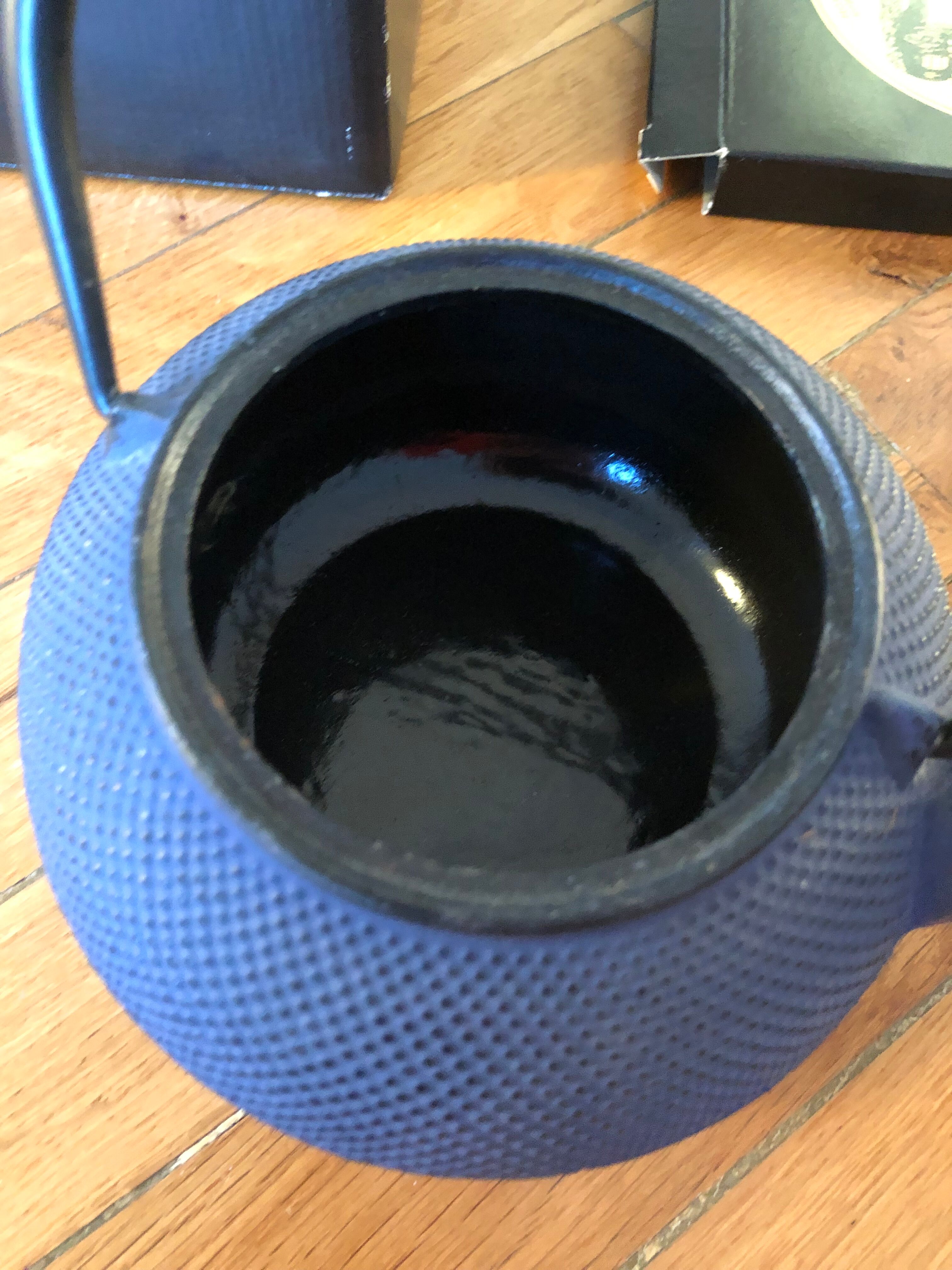 Cast iron teapot Wedding Blue Brothers