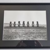 Tirage argentique vintage encadré, Moaïs de l'île de Pâques, mission ethnologique de 1970