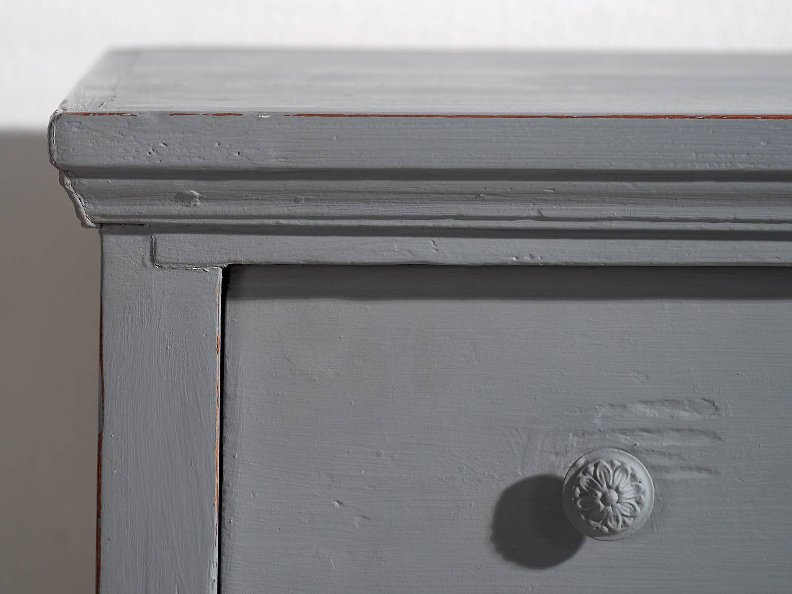 Small antique two-door chest of drawers (circa 1920) #14