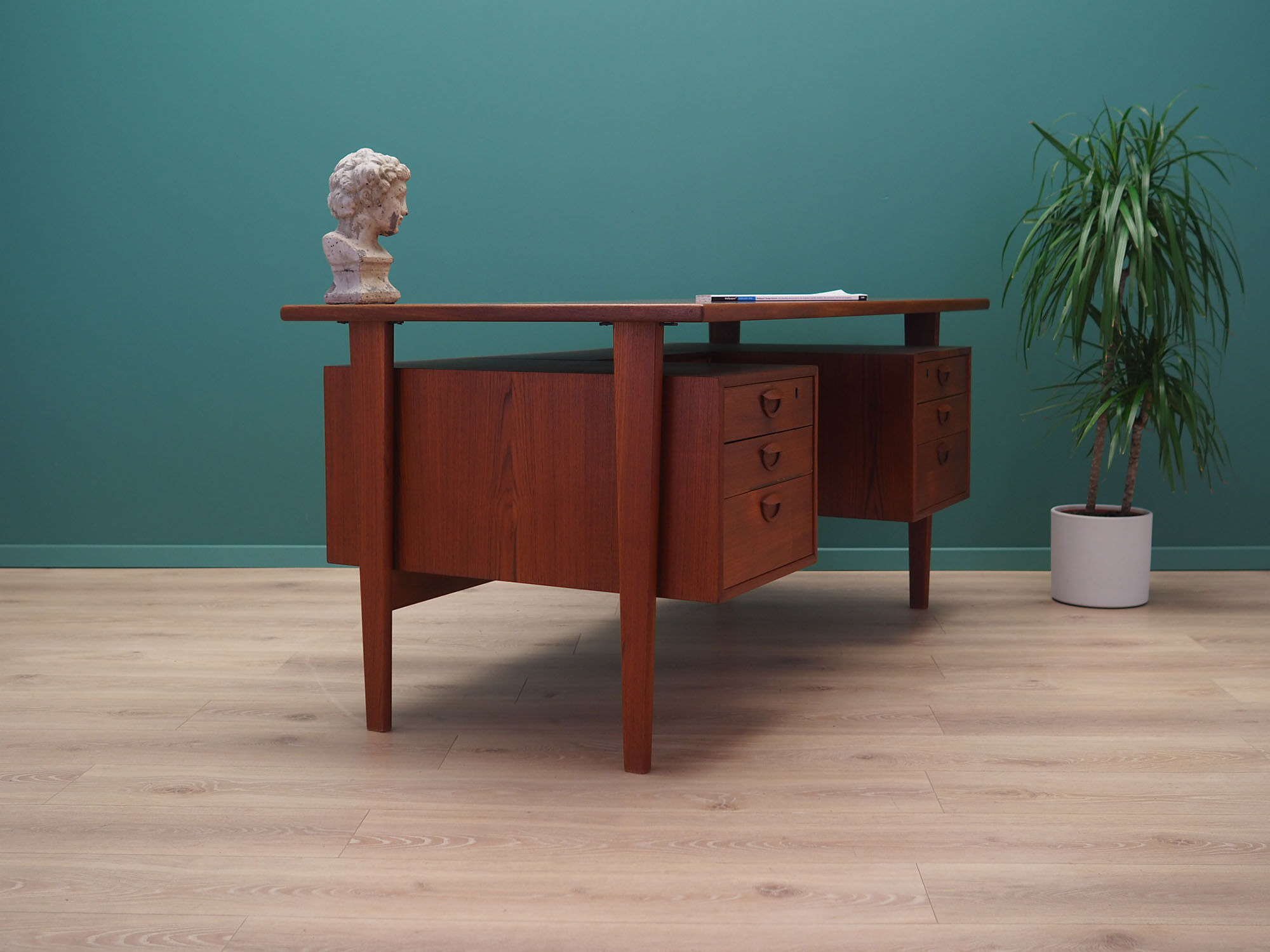 Bureau en teck, design danois, années 1970, design Kai Kristiansen