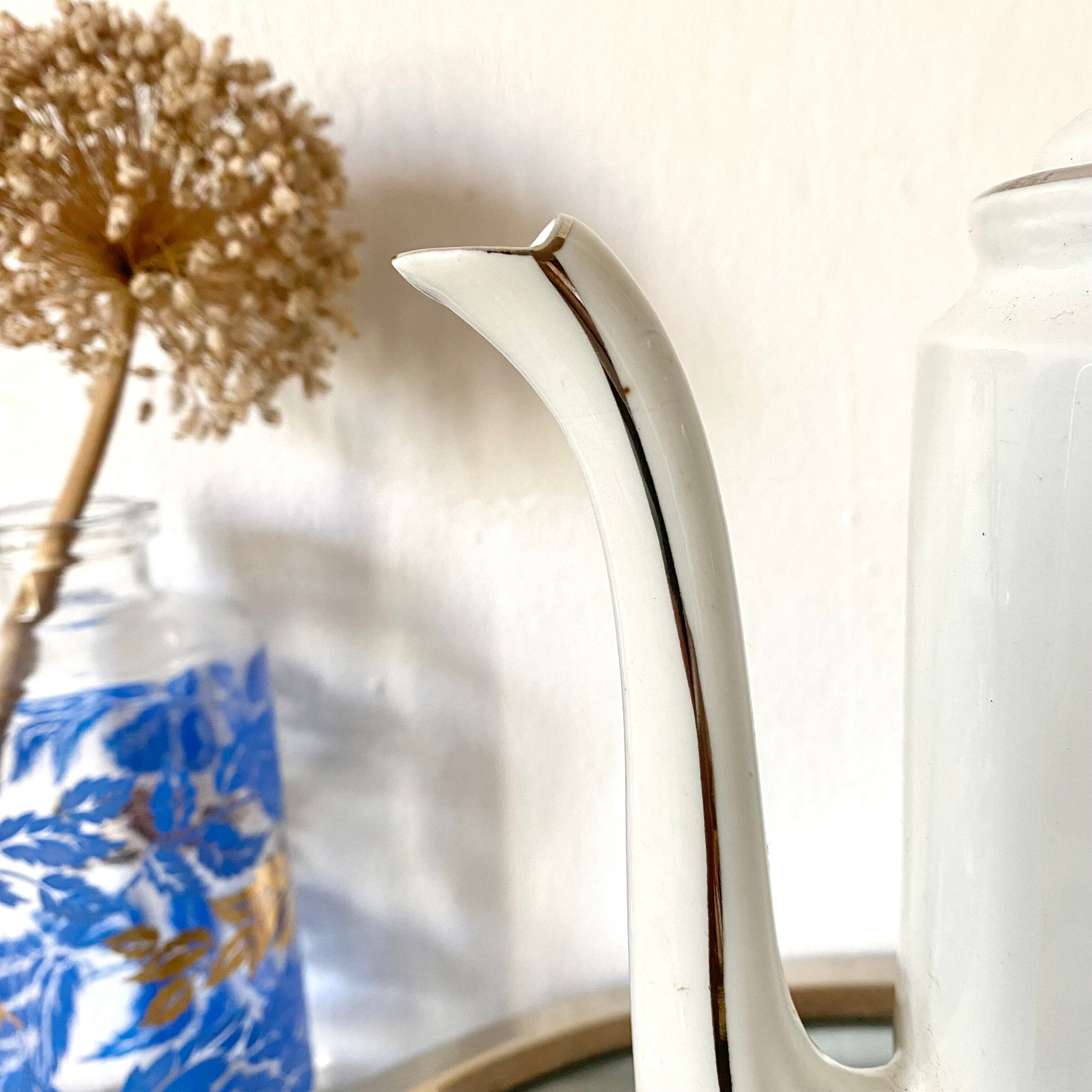 Porcelain teapot 50s