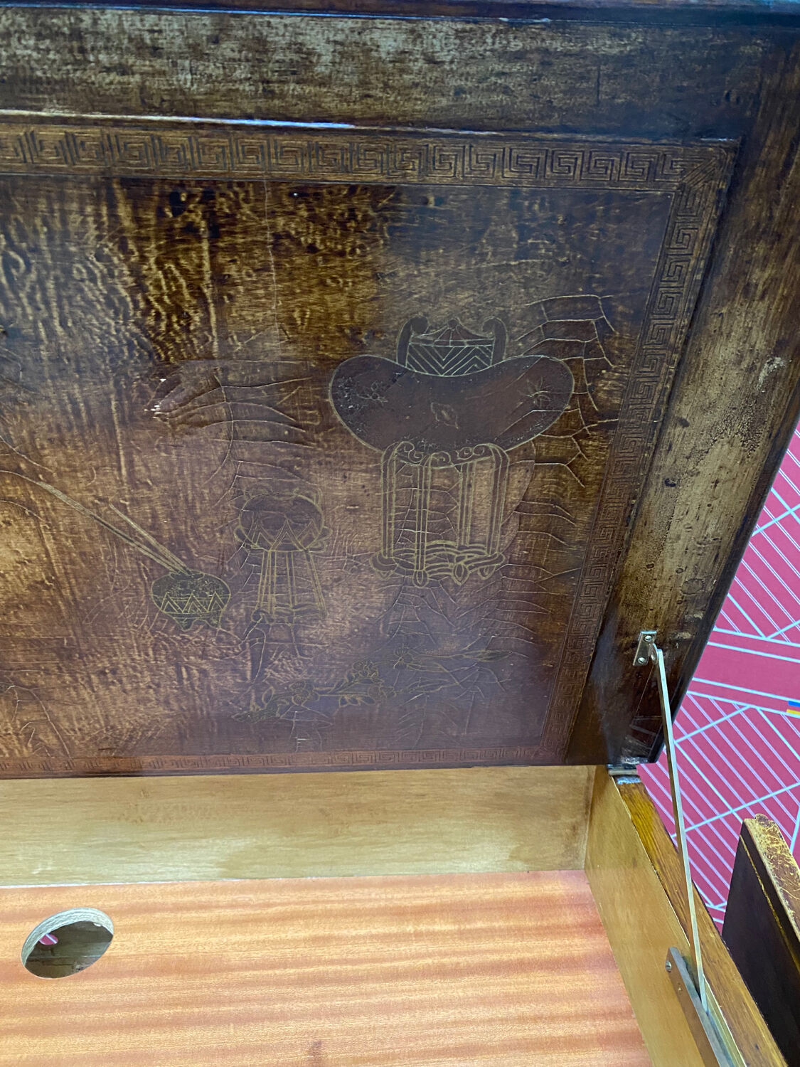 Bar furniture old Asian Chinese style transformed