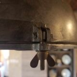 Lustre industriel