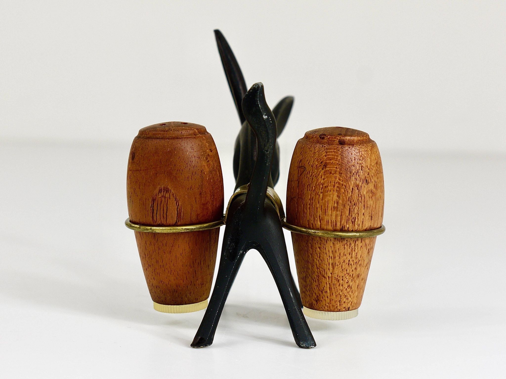 Set of salt and pepper shakers donkey Walter Bosse, Herta Baller, Austria, 1950s