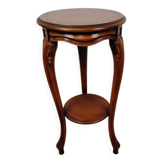 Pedestal table