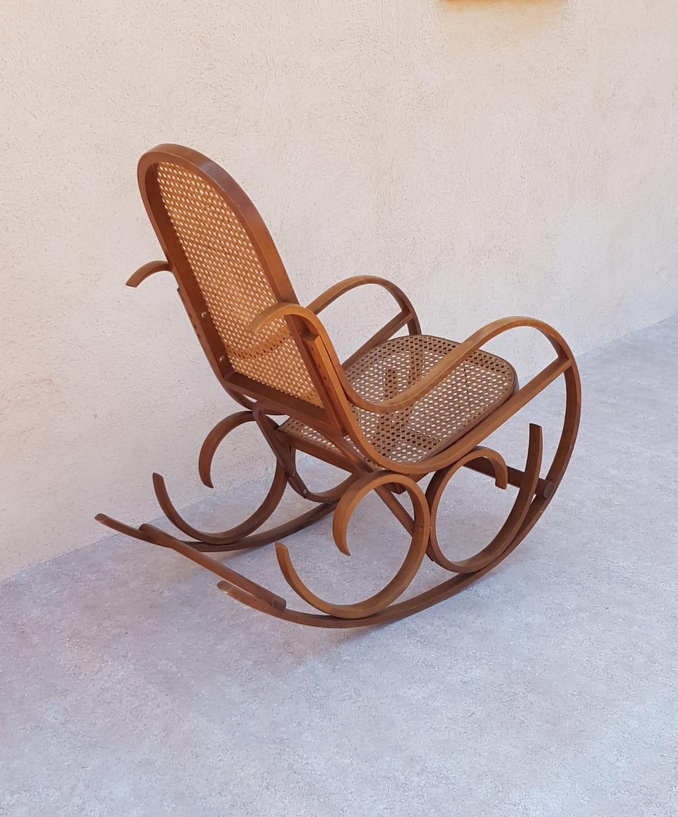 Vintage rocking-chair