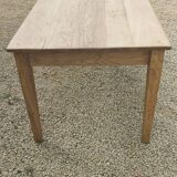 Rustic farmhouse table in solid oak with antique patina finish 200 x 90