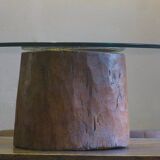 Table basse en souche d'arbre antique sculptée avec plateau en verre circulaire