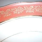 Lot assiette et plat en porcelaine de Limoges avec liseré orange et or