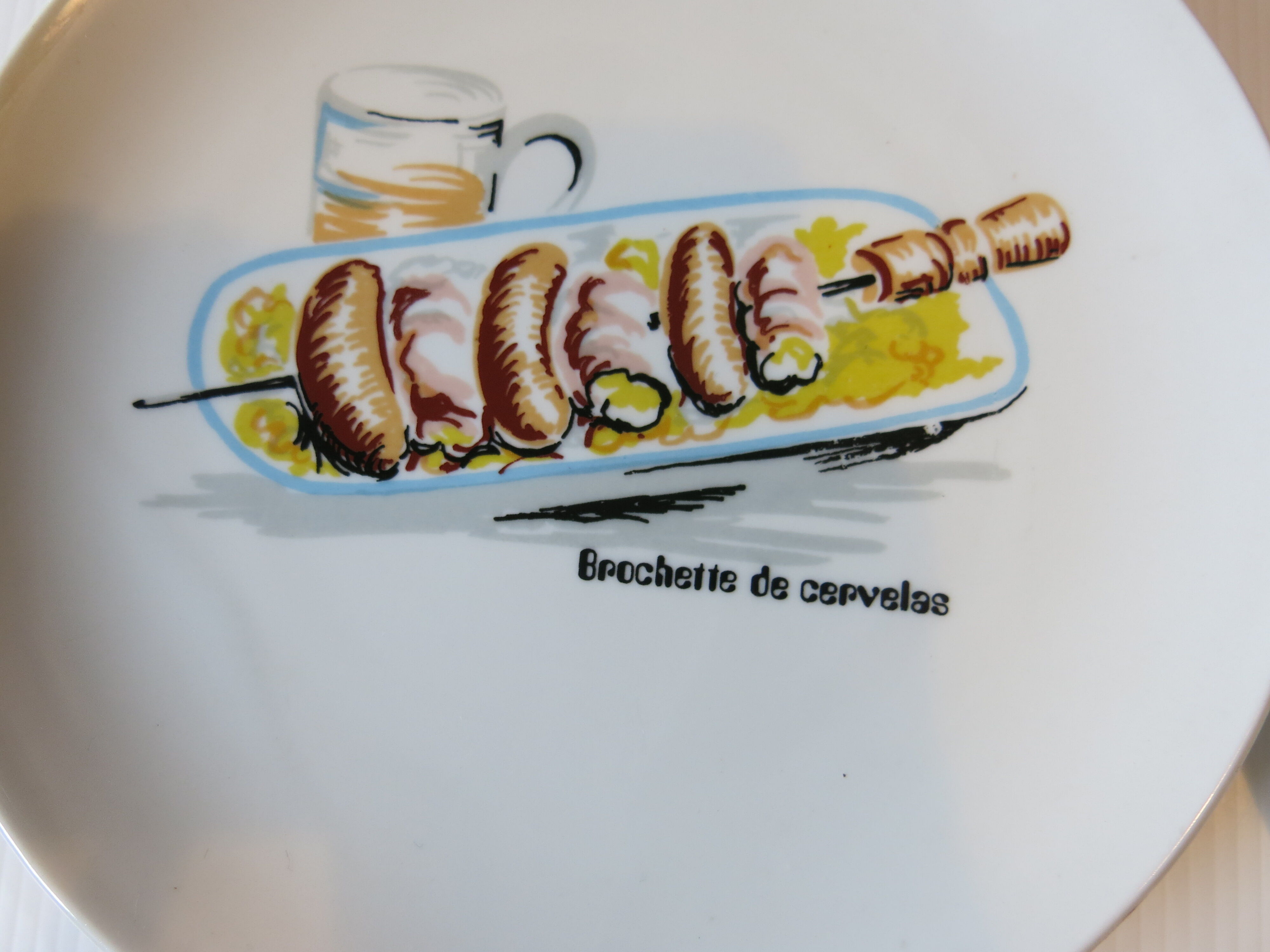 6 assiettes à fromages et leur plateau porcelaine - Arts de