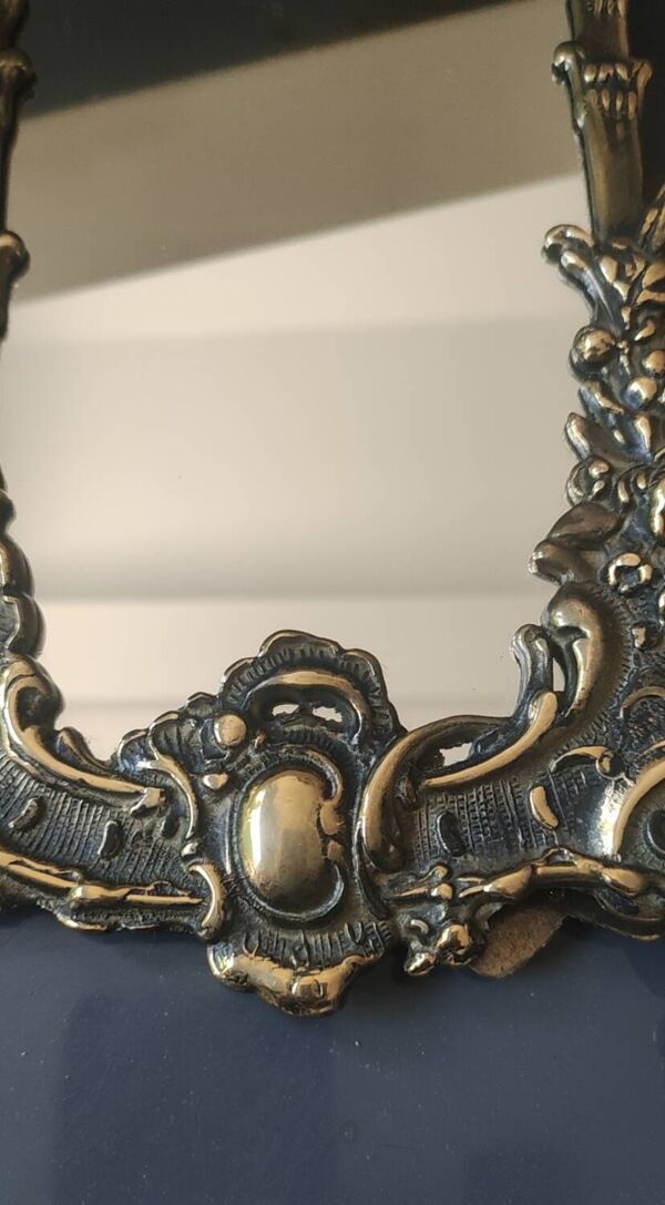 Ancien Miroir Coiffeuse/table. Pied chevalet. En bronze vieil or 22x17