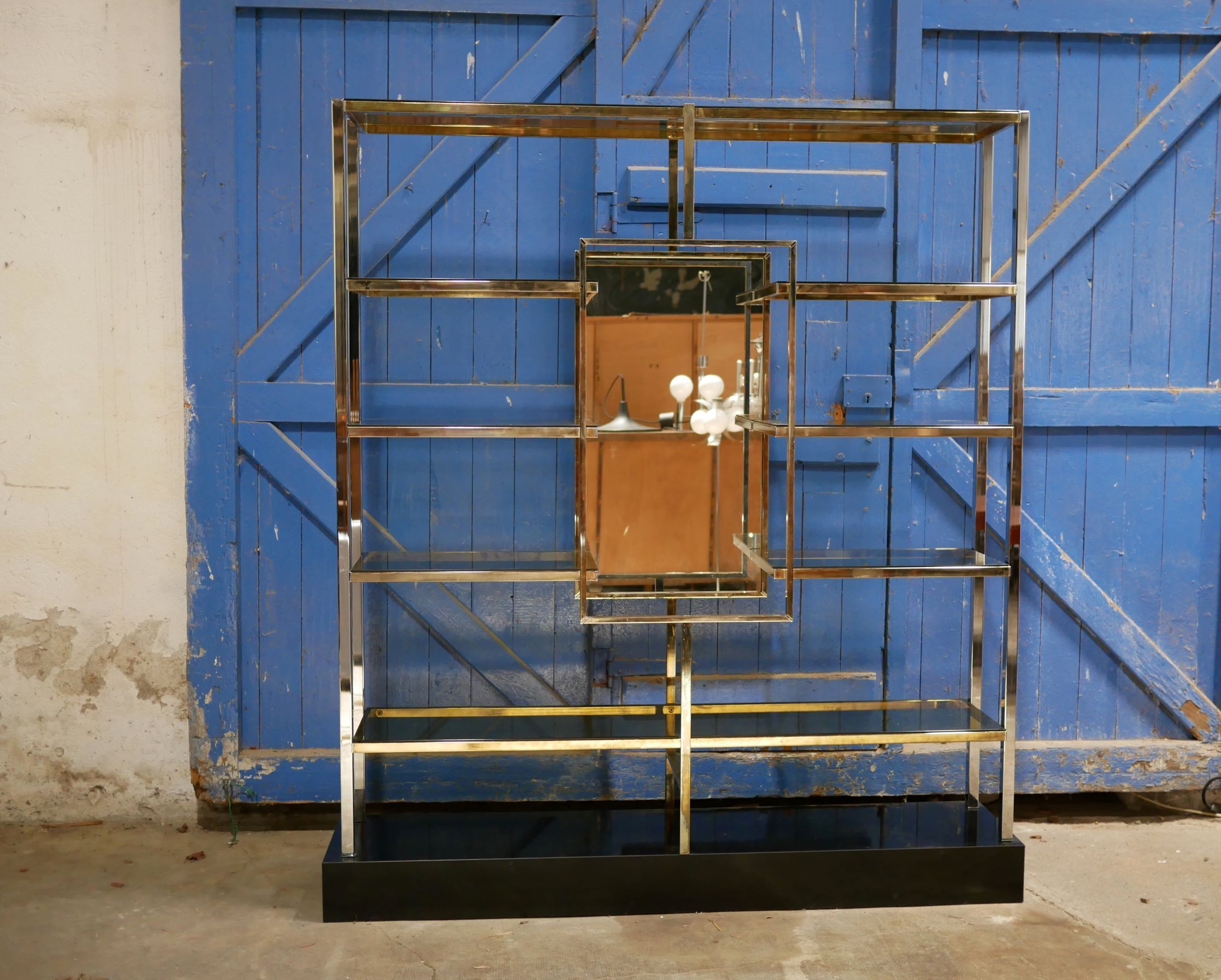 Vintage shelf library by Kim Moltzer