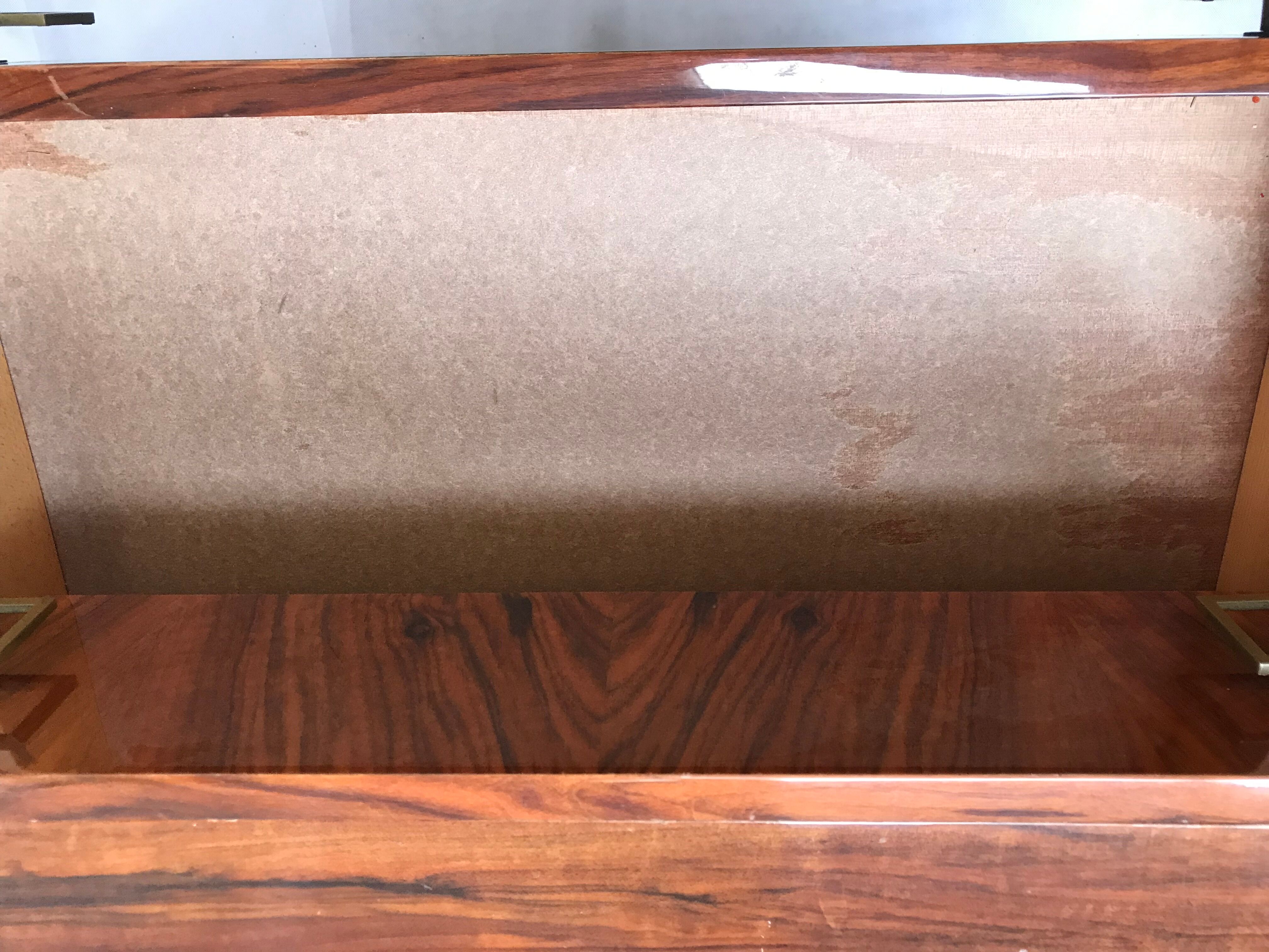 3-drawer lacquered chest of drawers with rosewood veneer