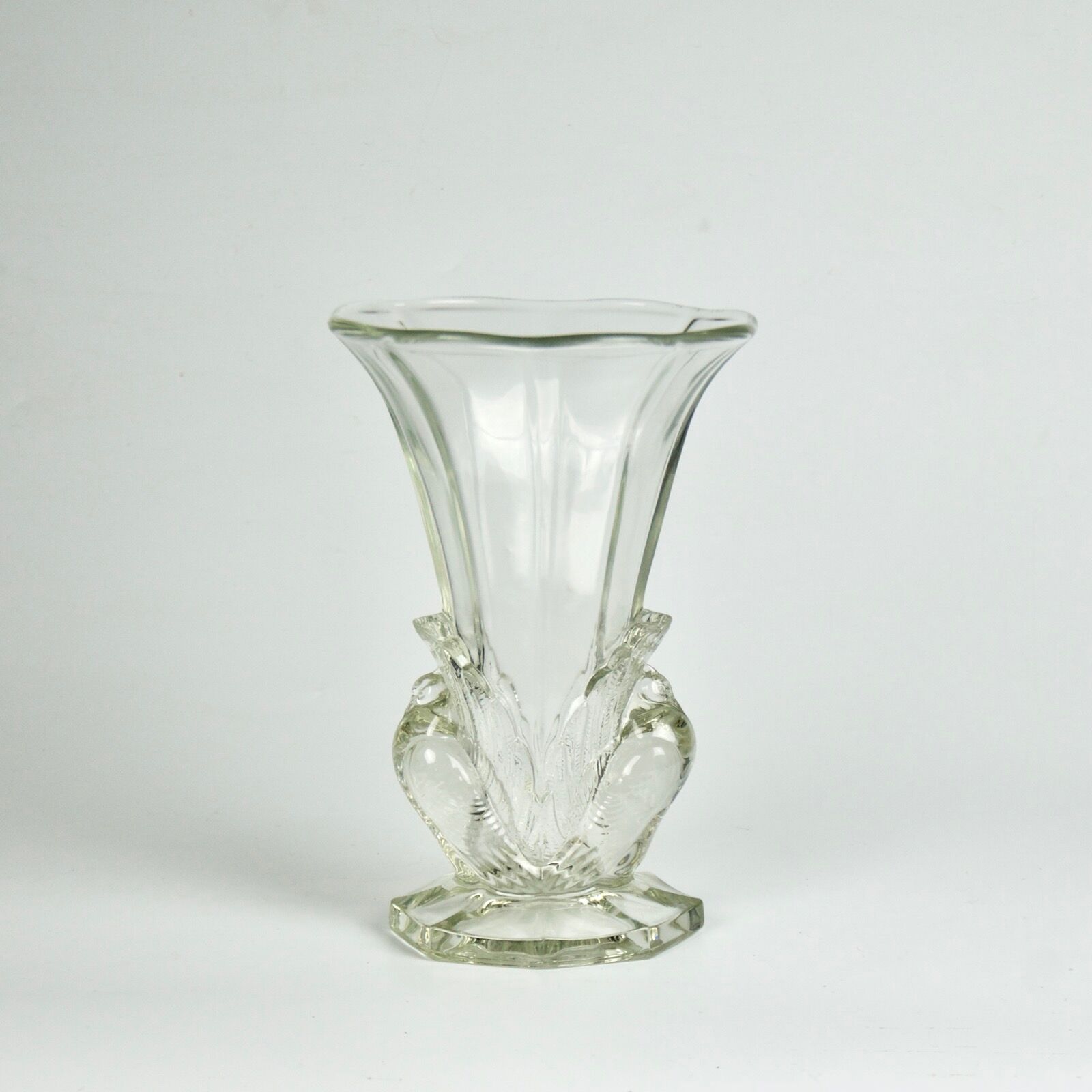 Birds 1930 Art Deco glass vase