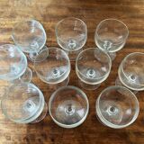 10 champagne glasses