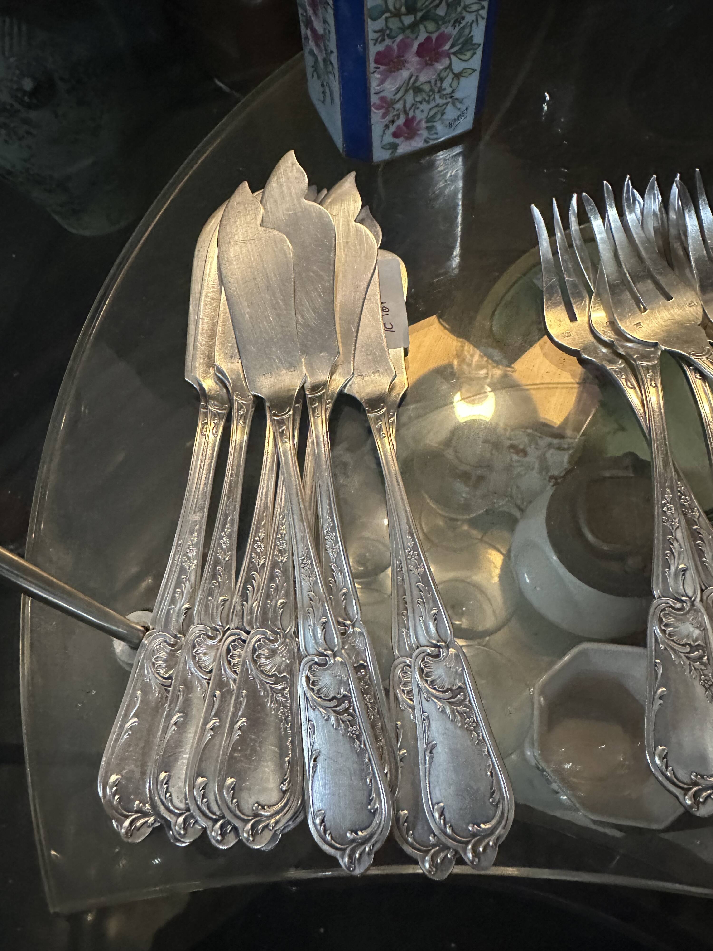 Fish cutlery