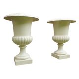 Médicis vases in cast iron