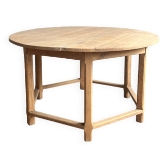 Old round table solid oak