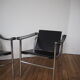 Paire de fauteuils LC1 par Le Corbusier