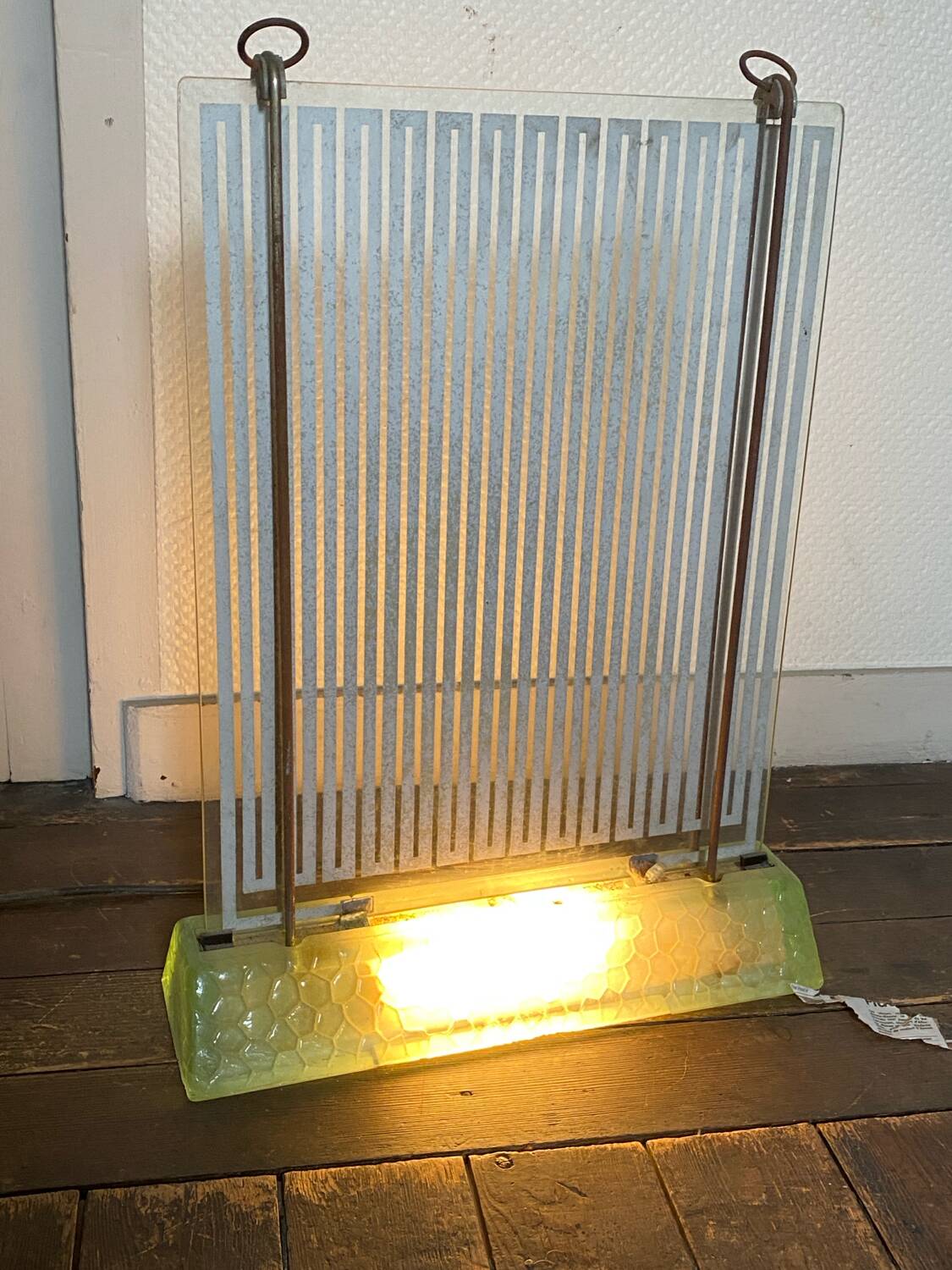 Saint gobain radiator lamp 1937