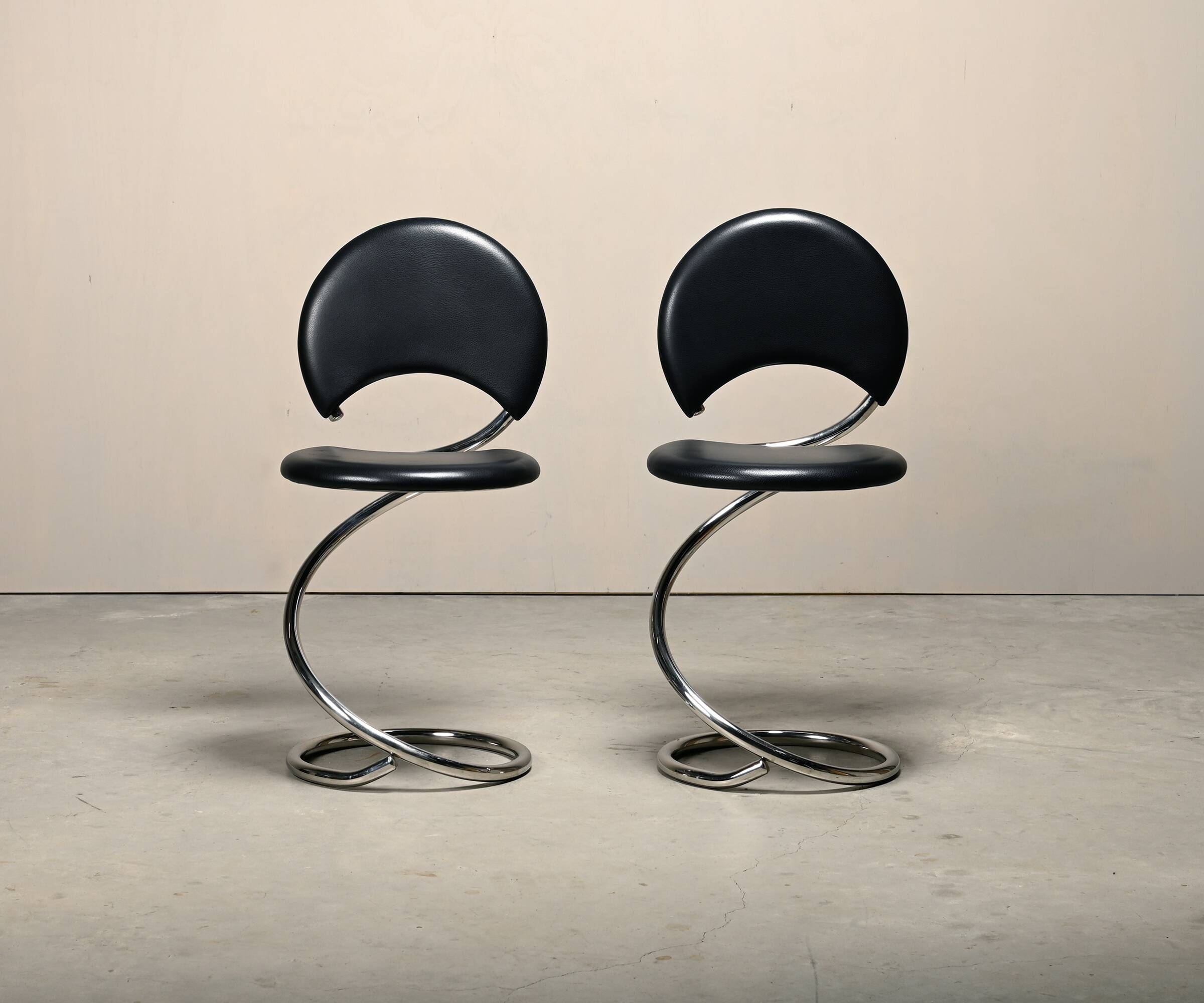 Poul Henningsen Snake Chairs, Model PH-501 in chrome and full black leather