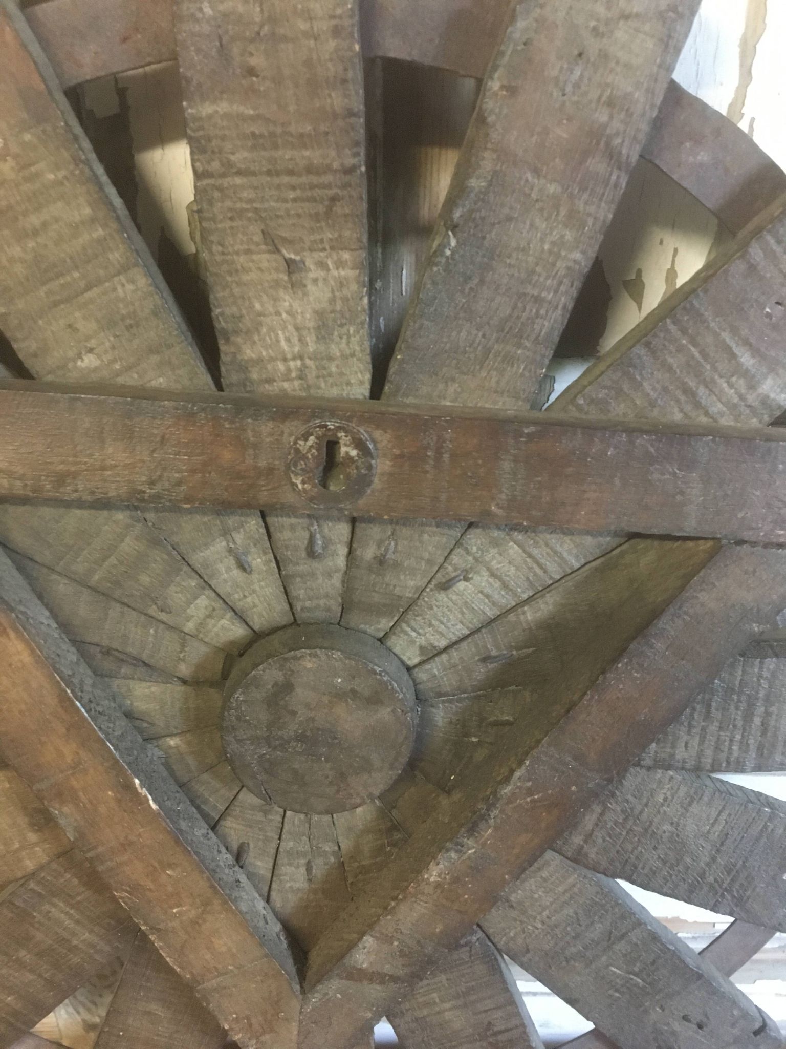 Roue porte clés ou autre en bois métal