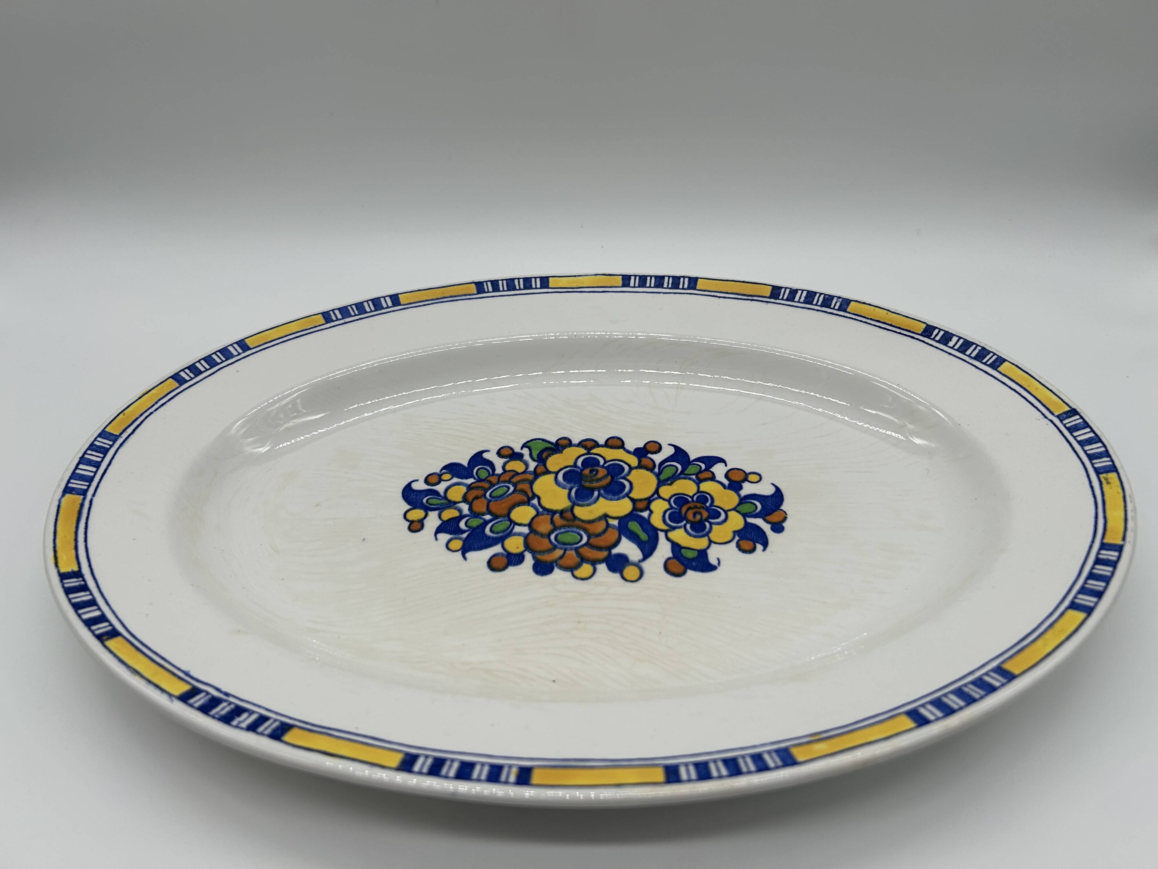 Oval dish art deco - boch freres - d1049