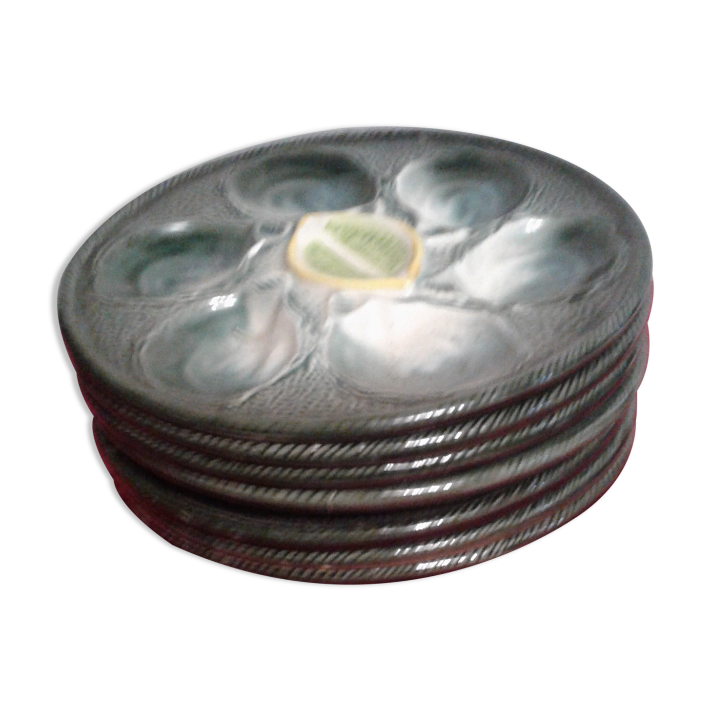 Six plates of oysters Saint Clement